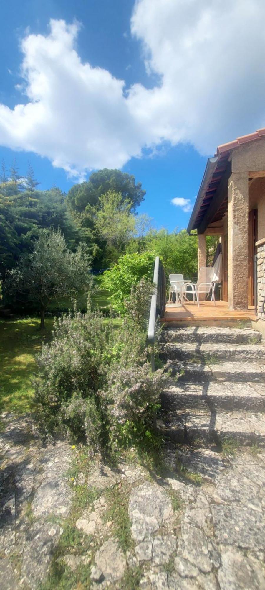 Villa Maison De Campagne 04 Vacheres Luberon 3 Chambres 8 Personnes Buitenkant foto